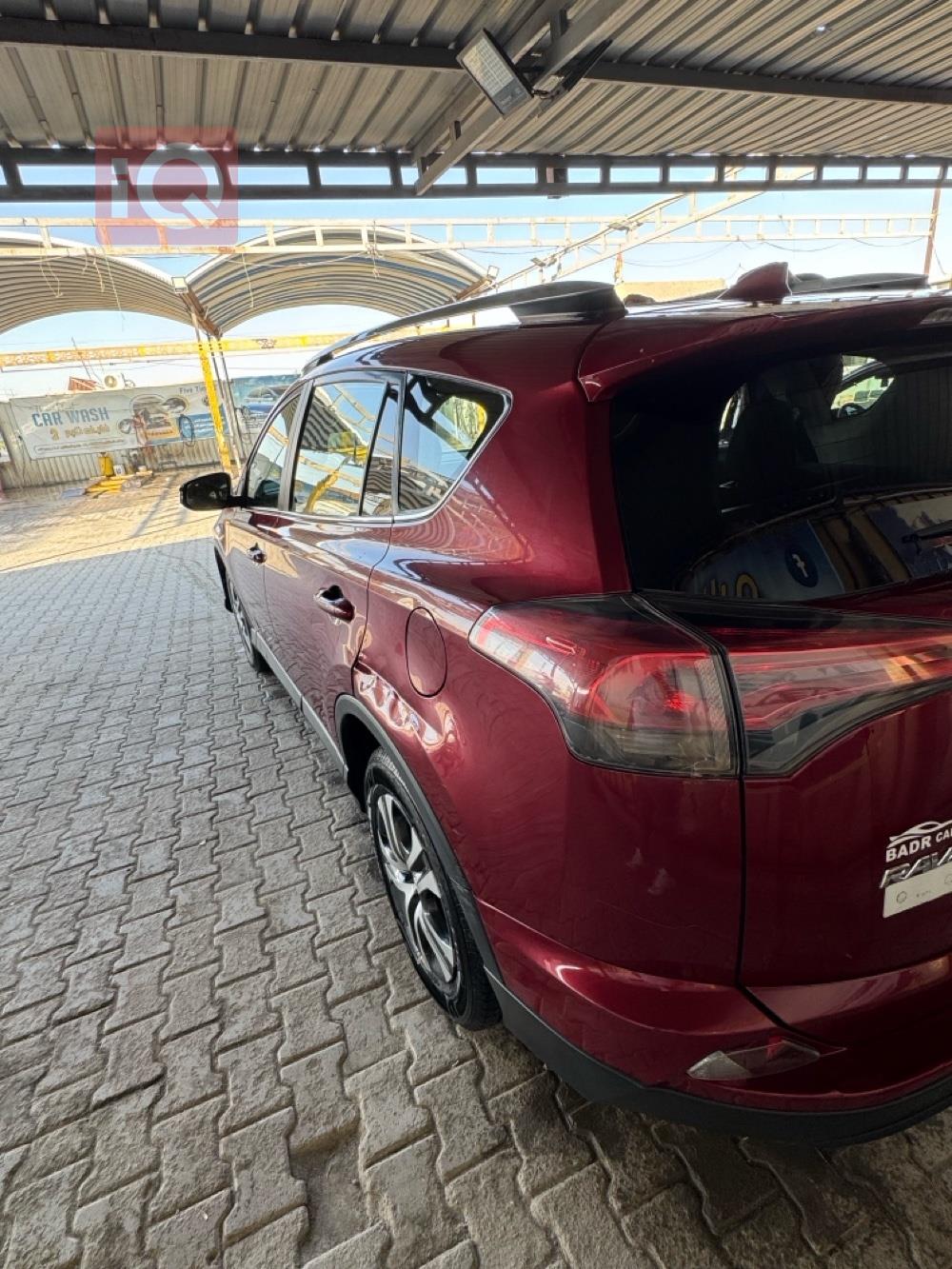 تۆیۆتا ڕاڤ 4